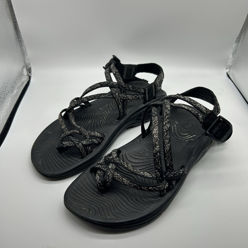 Chaco ZX/2 Strappy Hiking Sandals Women's Size 7 Black Toe Loop Outdoor Travel